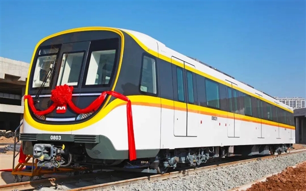 全自動駕駛最高等級！西安地鐵8號環(huán)線列車首次亮相