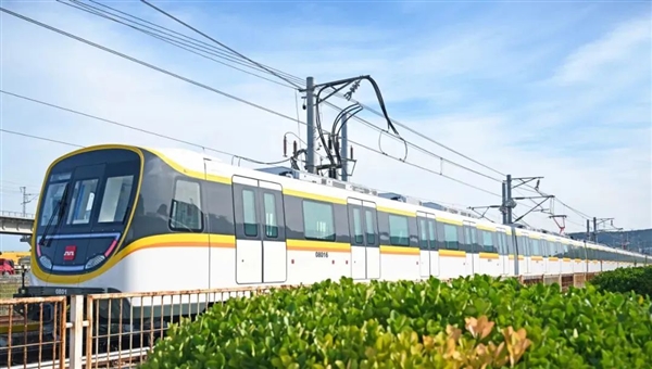 全自動駕駛最高等級！西安地鐵8號環(huán)線列車首次亮相